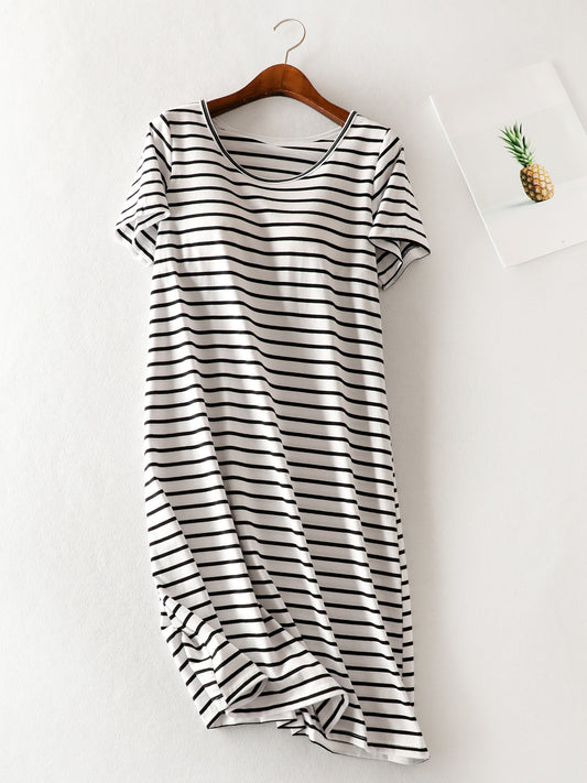 Casual Full Size Two-Tone Striped Round Neck Short Sleeve Dress